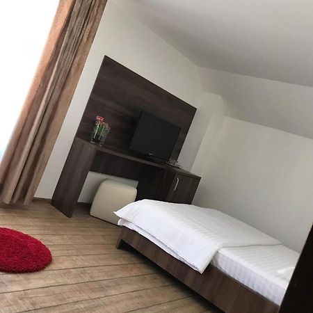 Pensiunea Montana Borsa Mm Băile Borşa Exteriér fotografie